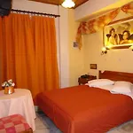 Otel Kouros 3*