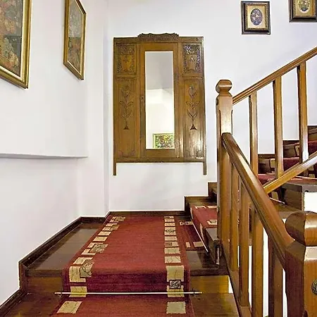 Otel Kouros Delphi