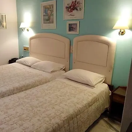 Kouros Otel Delphi
