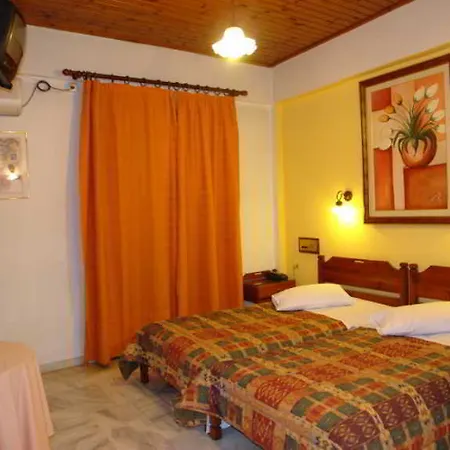 Kouros Hotel